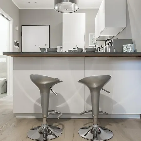 Ur Apartment *